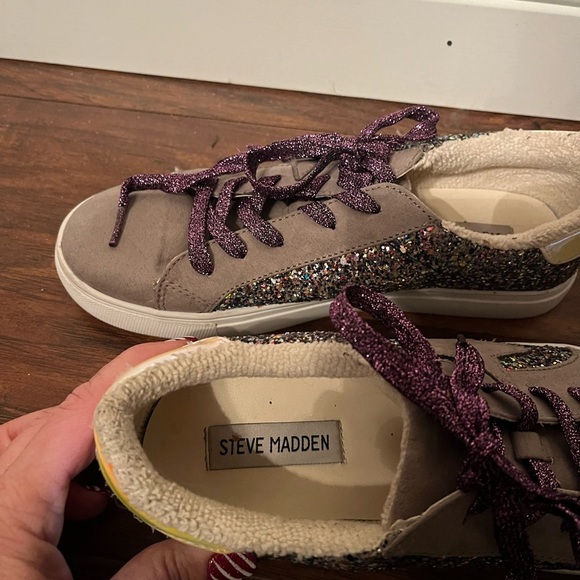 Steve Madden Rezume Glitter Sneakers-Girls Size 5 - Picture 5 of 9